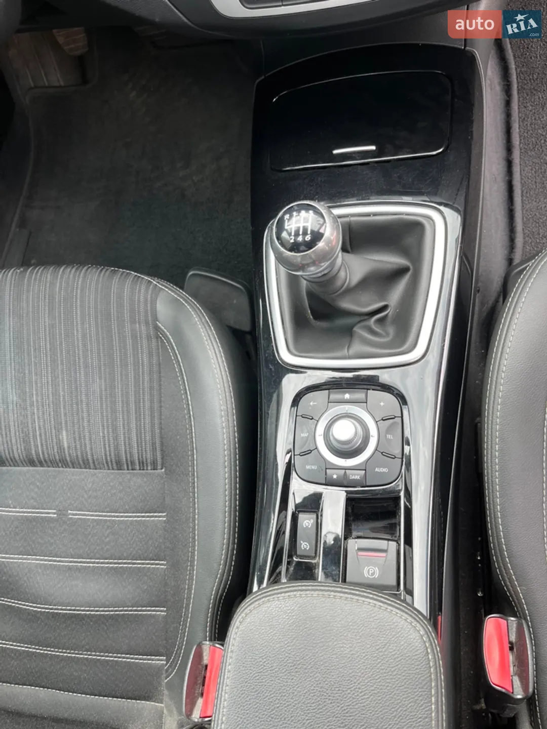 2014 Renault Laguna - мініатюра 28
