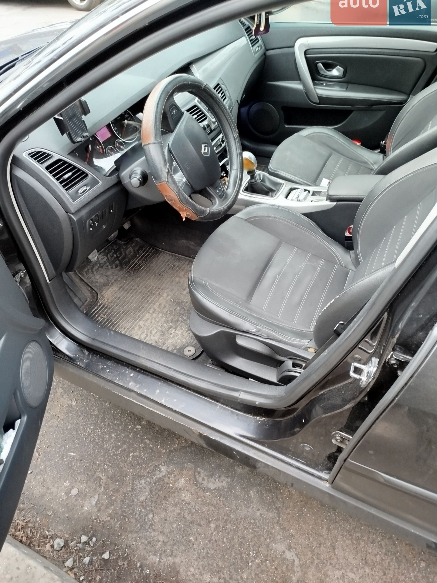 2011 Renault Laguna - фото 1