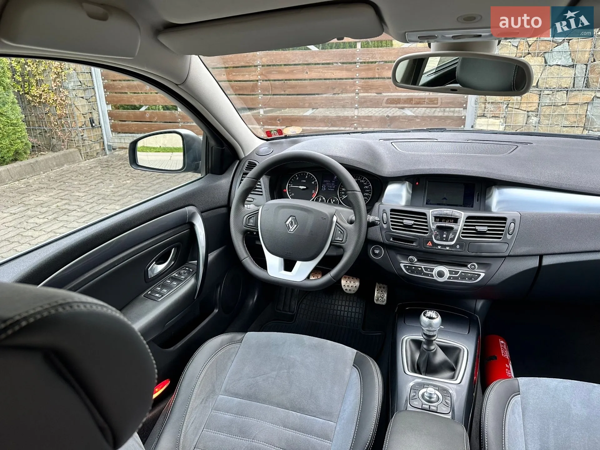 2011 Renault Laguna - мініатюра 118
