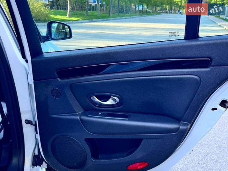 Универсал Renault Laguna 2013 в Умани
