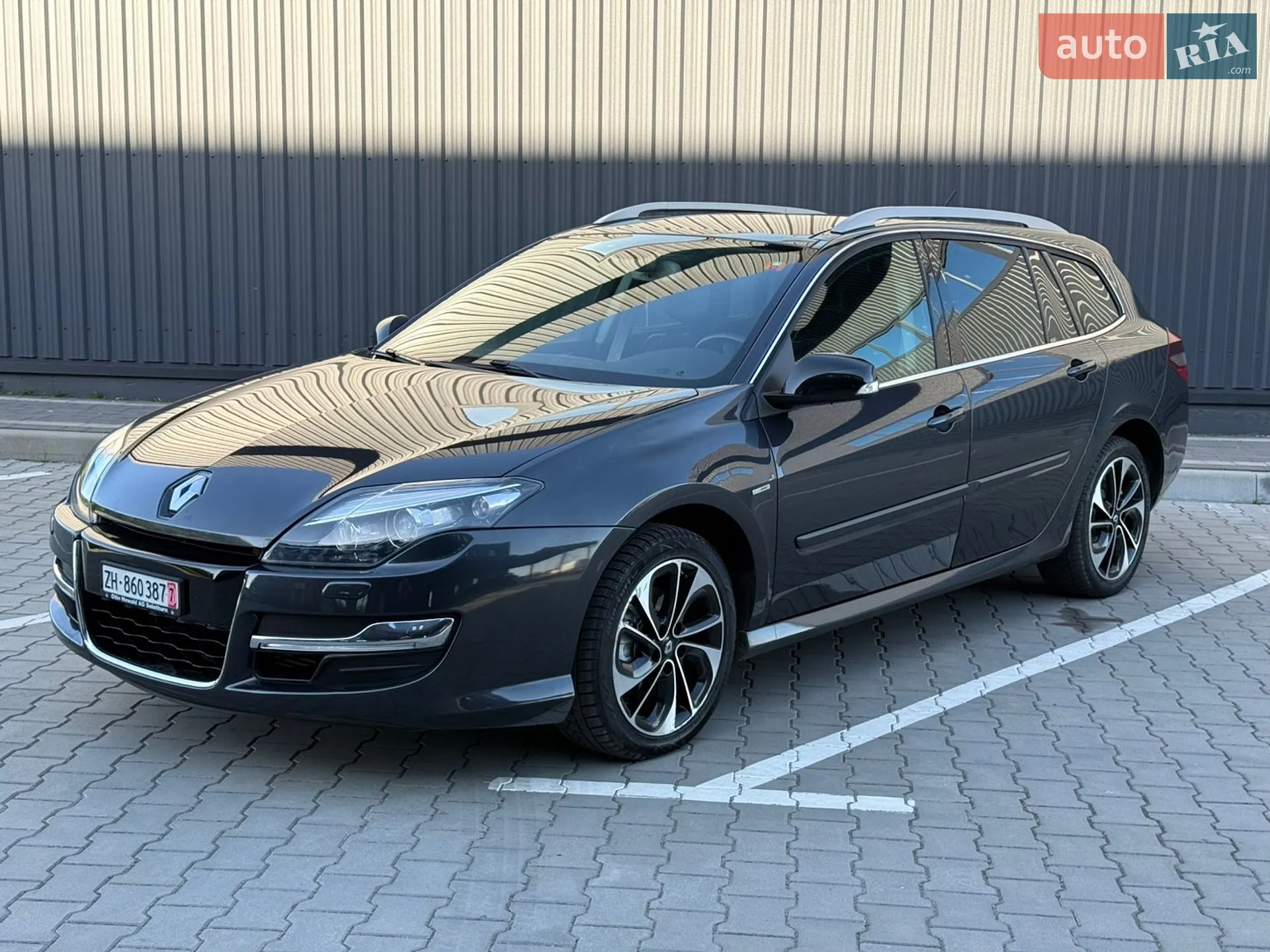 2014 Renault Laguna - фото 1