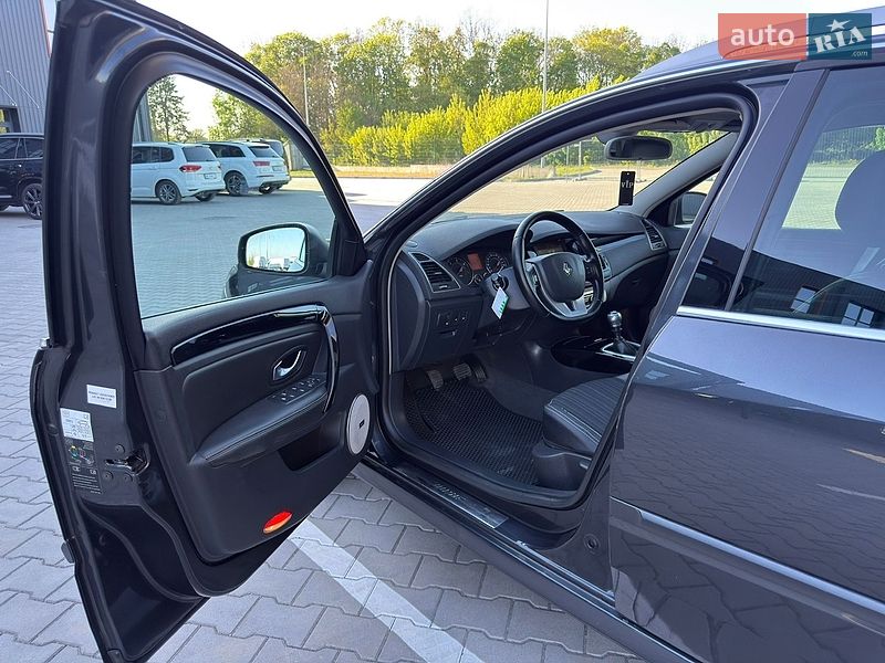 Универсал Renault Laguna 2014 в Дубно