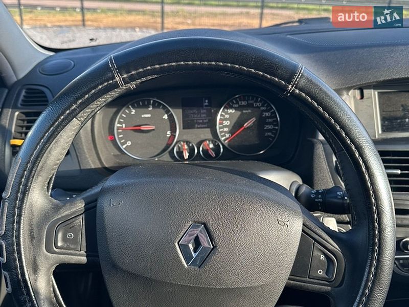 Универсал Renault Laguna 2009 в Ровно