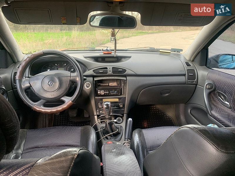 Универсал Renault Laguna 2003 в Полтаве