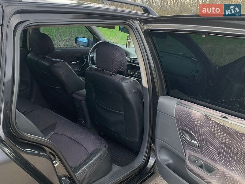Универсал Renault Laguna 2003 в Полтаве