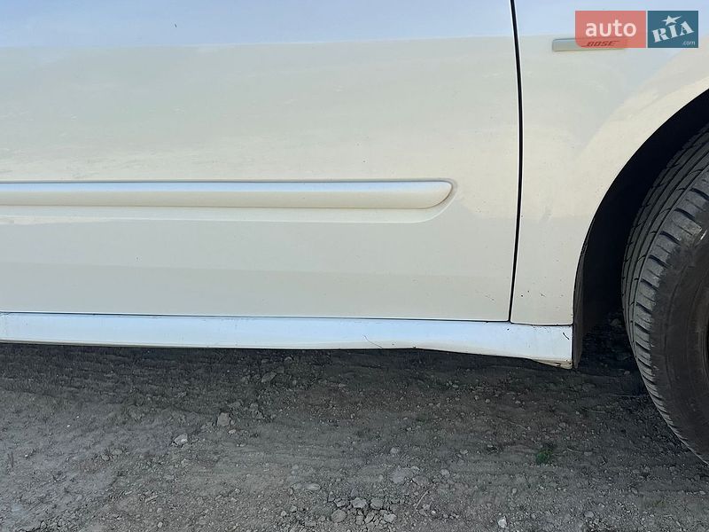 Лифтбек Renault Laguna 2013 в Ивано-Франковске