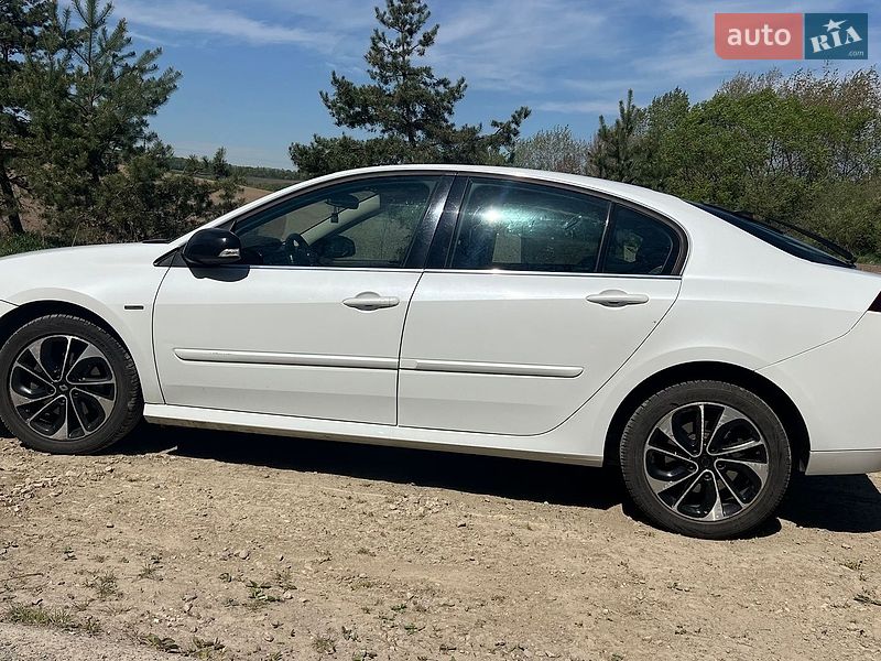Лифтбек Renault Laguna 2013 в Ивано-Франковске