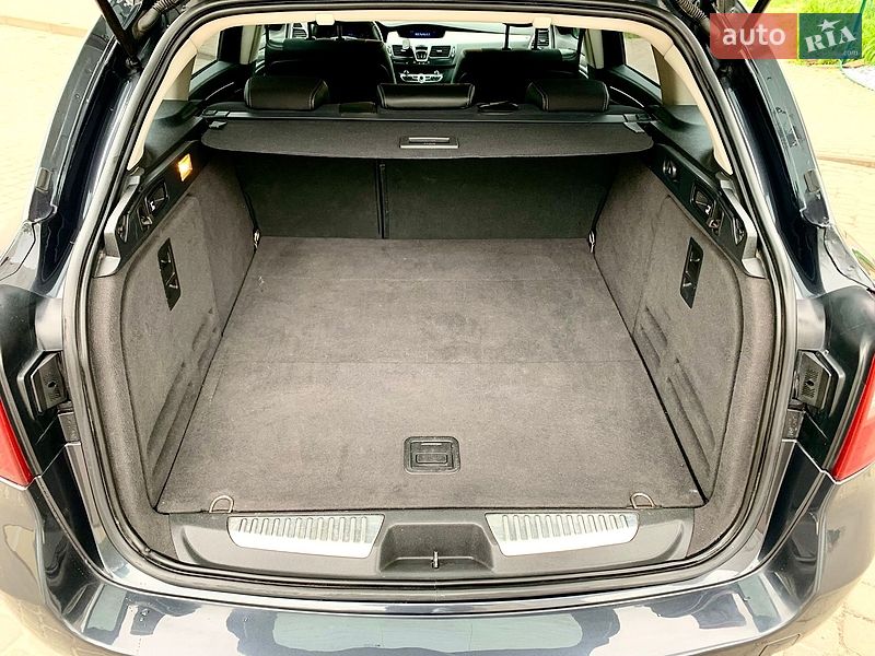 Универсал Renault Laguna 2010 в Остроге