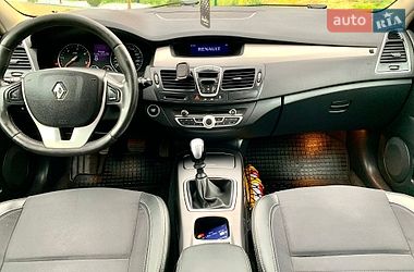 Универсал Renault Laguna 2010 в Остроге
