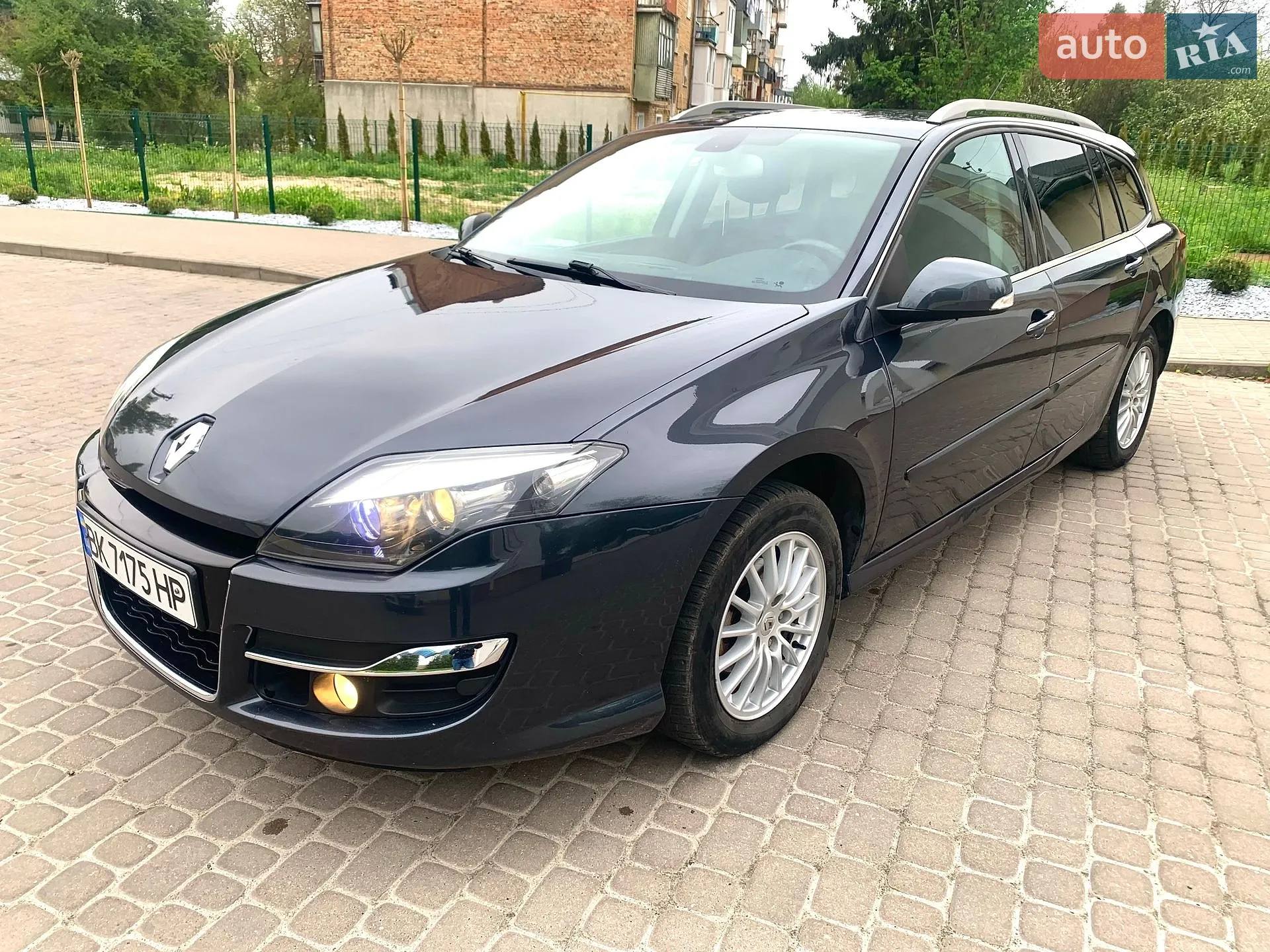 2010 Renault Laguna - мініатюра 23