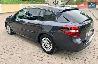Универсал Renault Laguna 2010 в Остроге