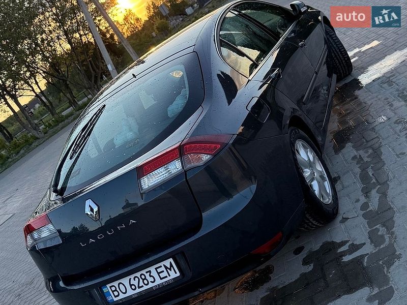 Ліфтбек Renault Laguna 2010 в Тернополі