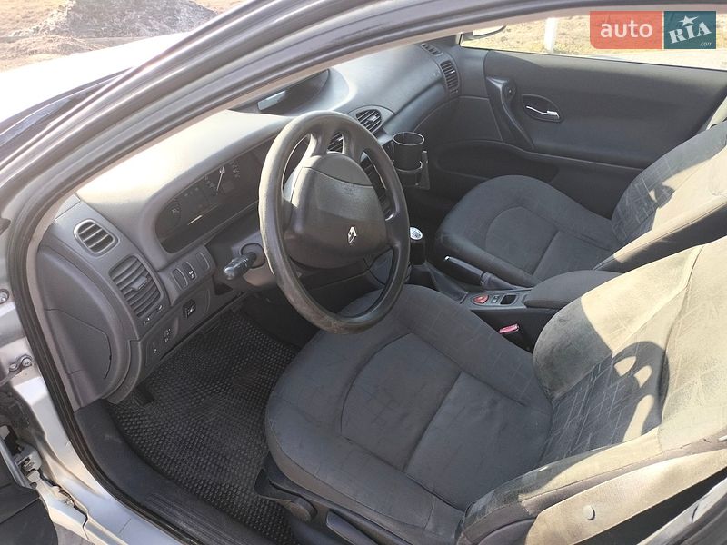 Ліфтбек Renault Laguna 2003 в Львові фото 2 Ліфтбек Renault Laguna 2003 в Львові