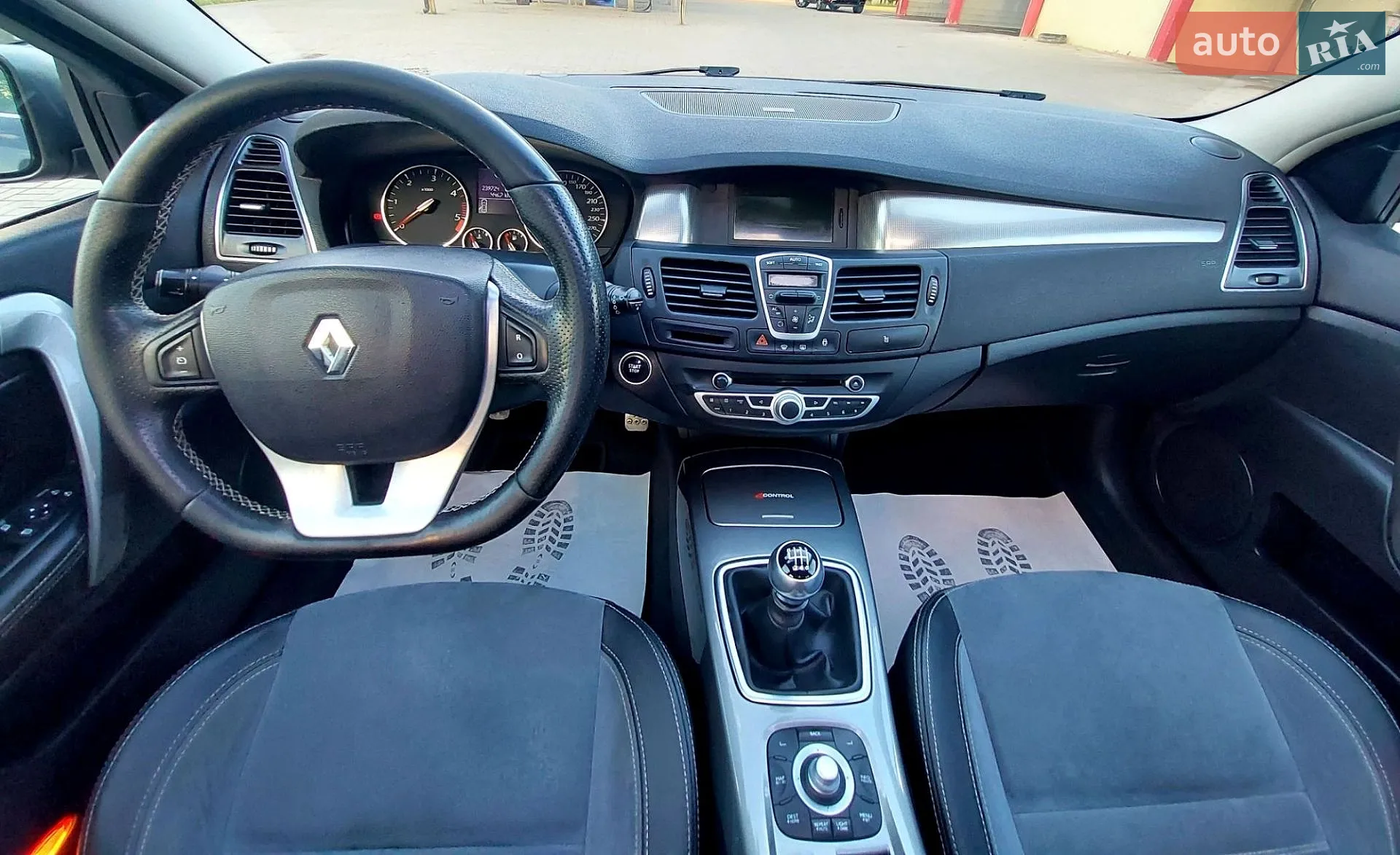 2012 Renault Laguna - мініатюра 35