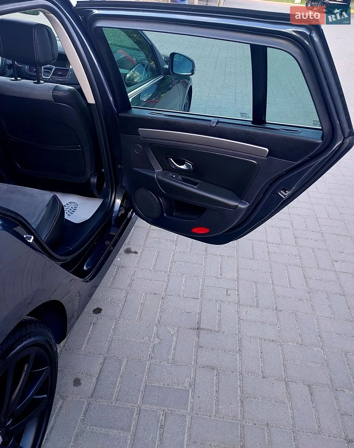 2012 Renault Laguna - мініатюра 39