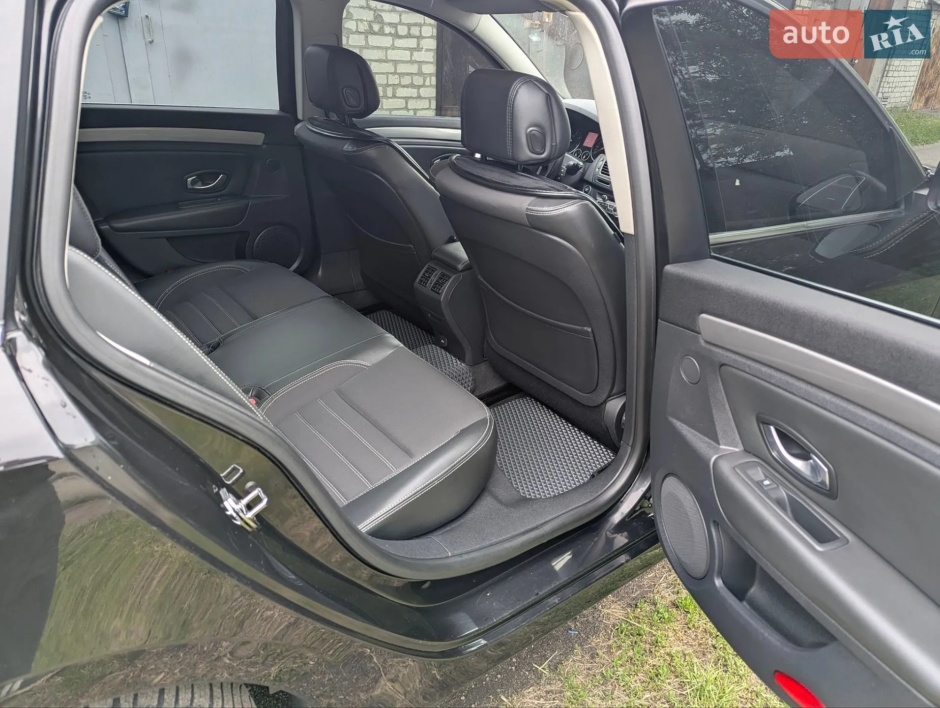 2011 Renault Laguna - мініатюра 14