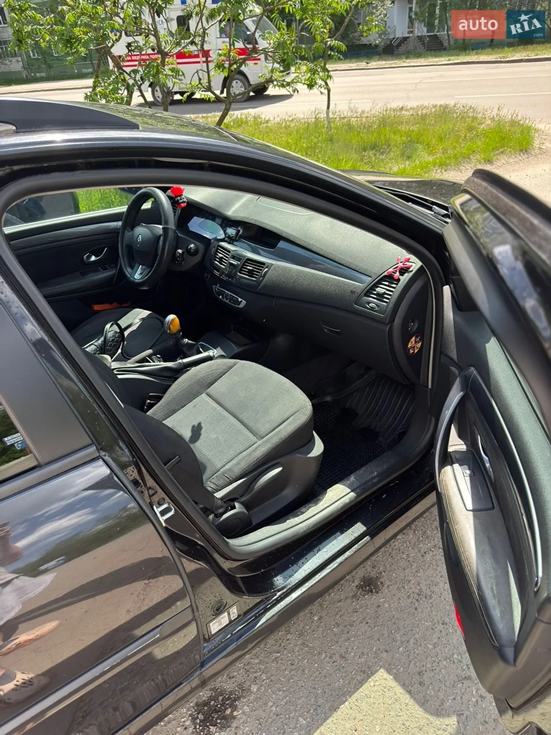 2010 Renault Laguna - мініатюра 3