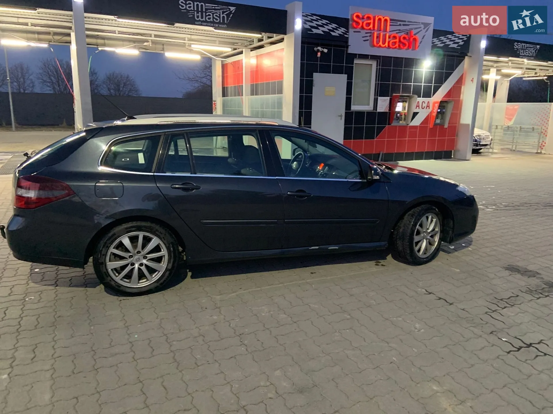 2010 Renault Laguna - мініатюра 11