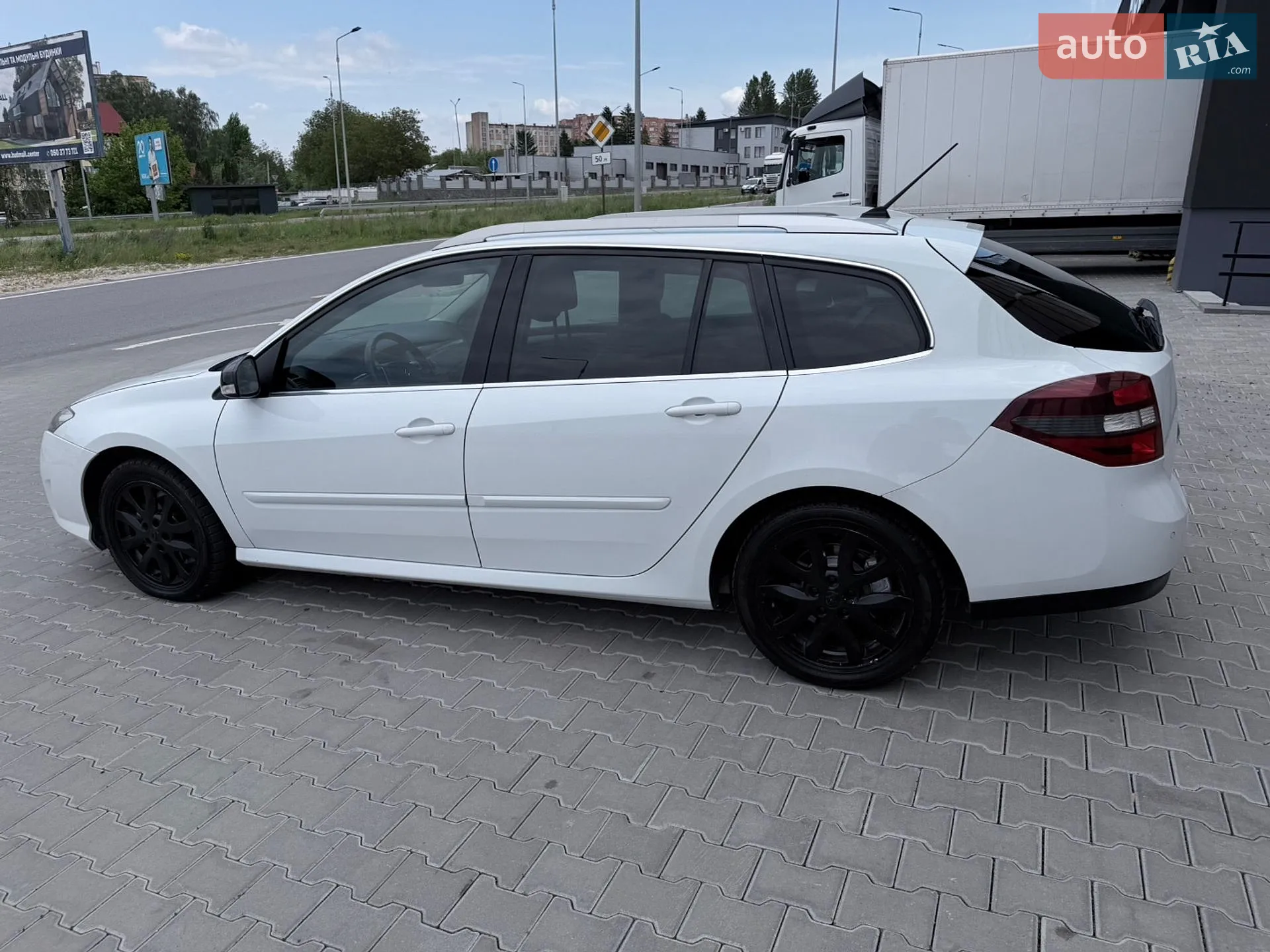 2010 Renault Laguna - мініатюра 5