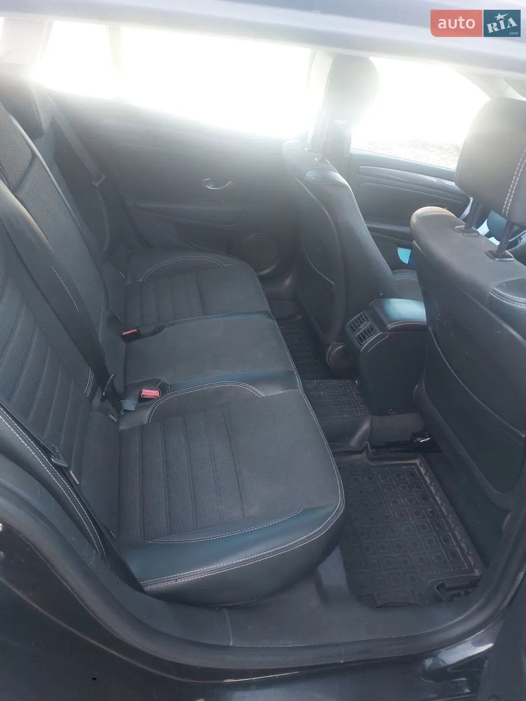 2010 Renault Laguna - мініатюра 29