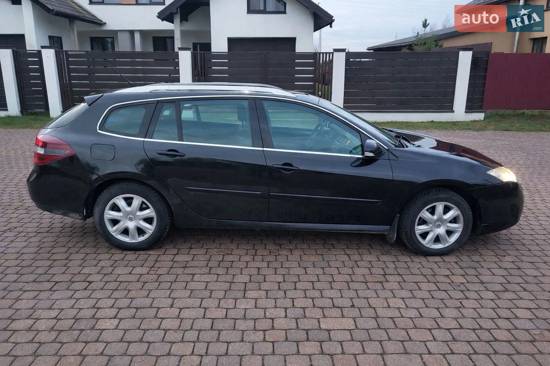 2010 Renault Laguna - мініатюра 38