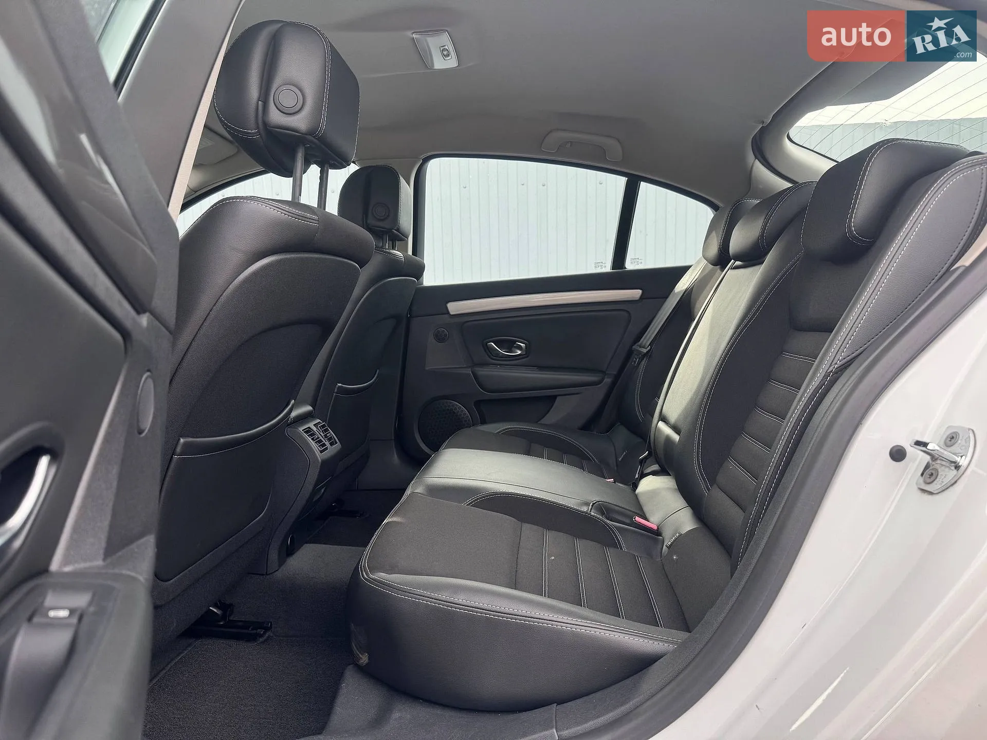2013 Renault Laguna - мініатюра 10