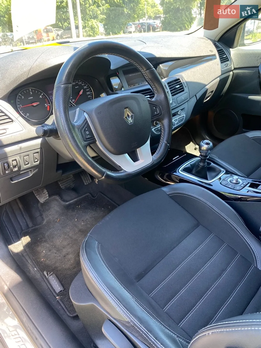 2013 Renault Laguna - мініатюра 25