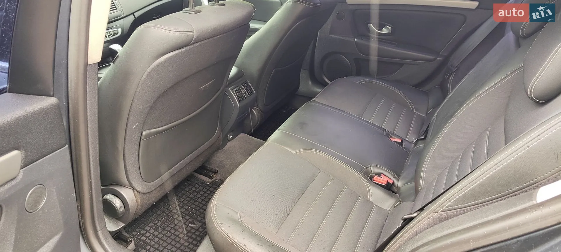 2012 Renault Laguna - мініатюра 15