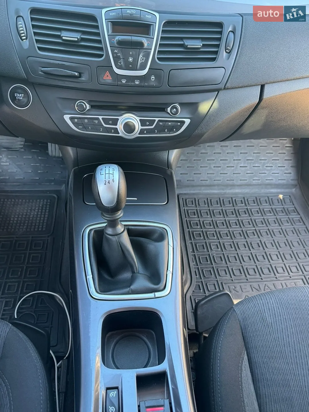 2010 Renault Laguna - мініатюра 13