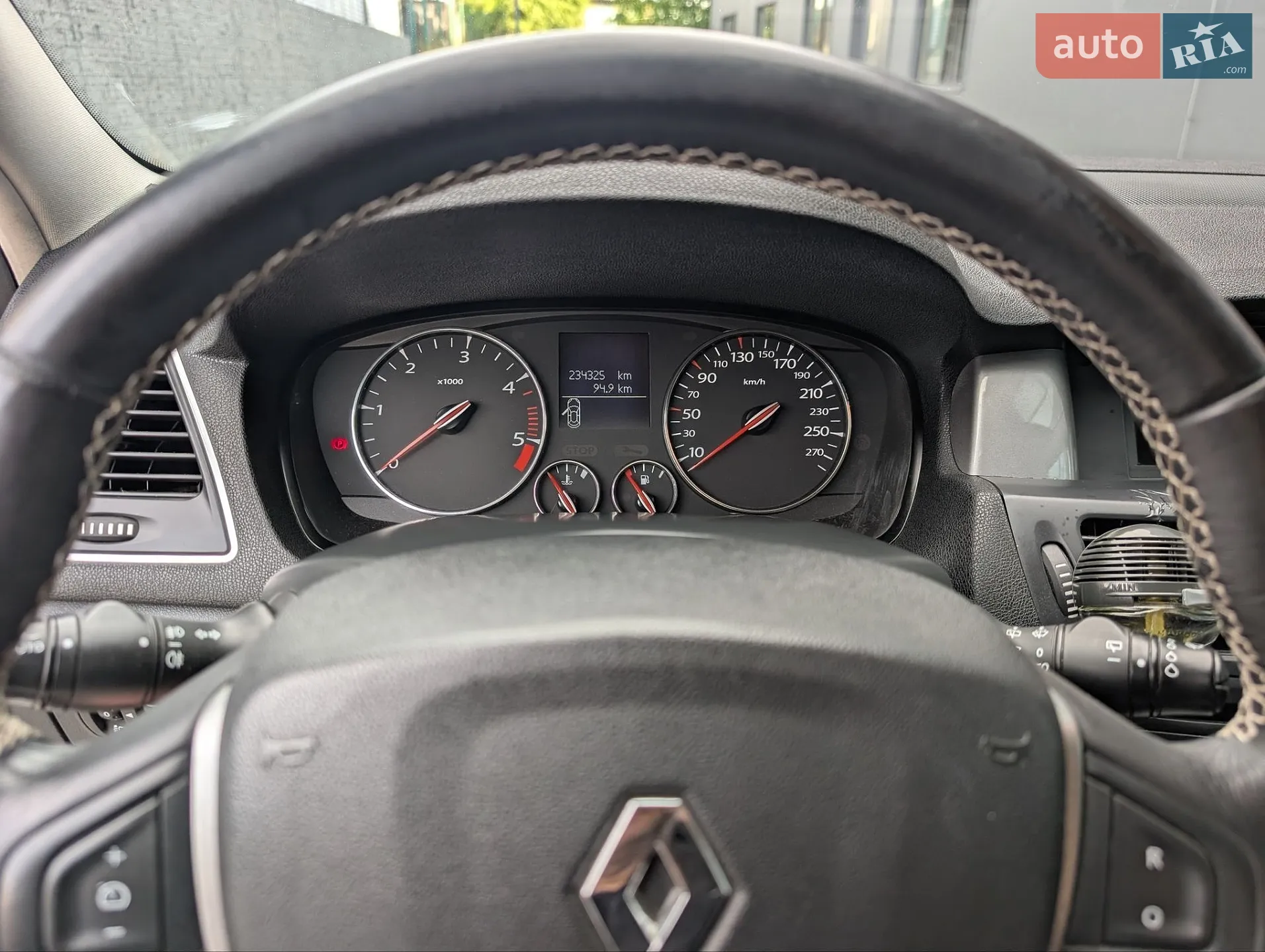 2011 Renault Laguna - мініатюра 25