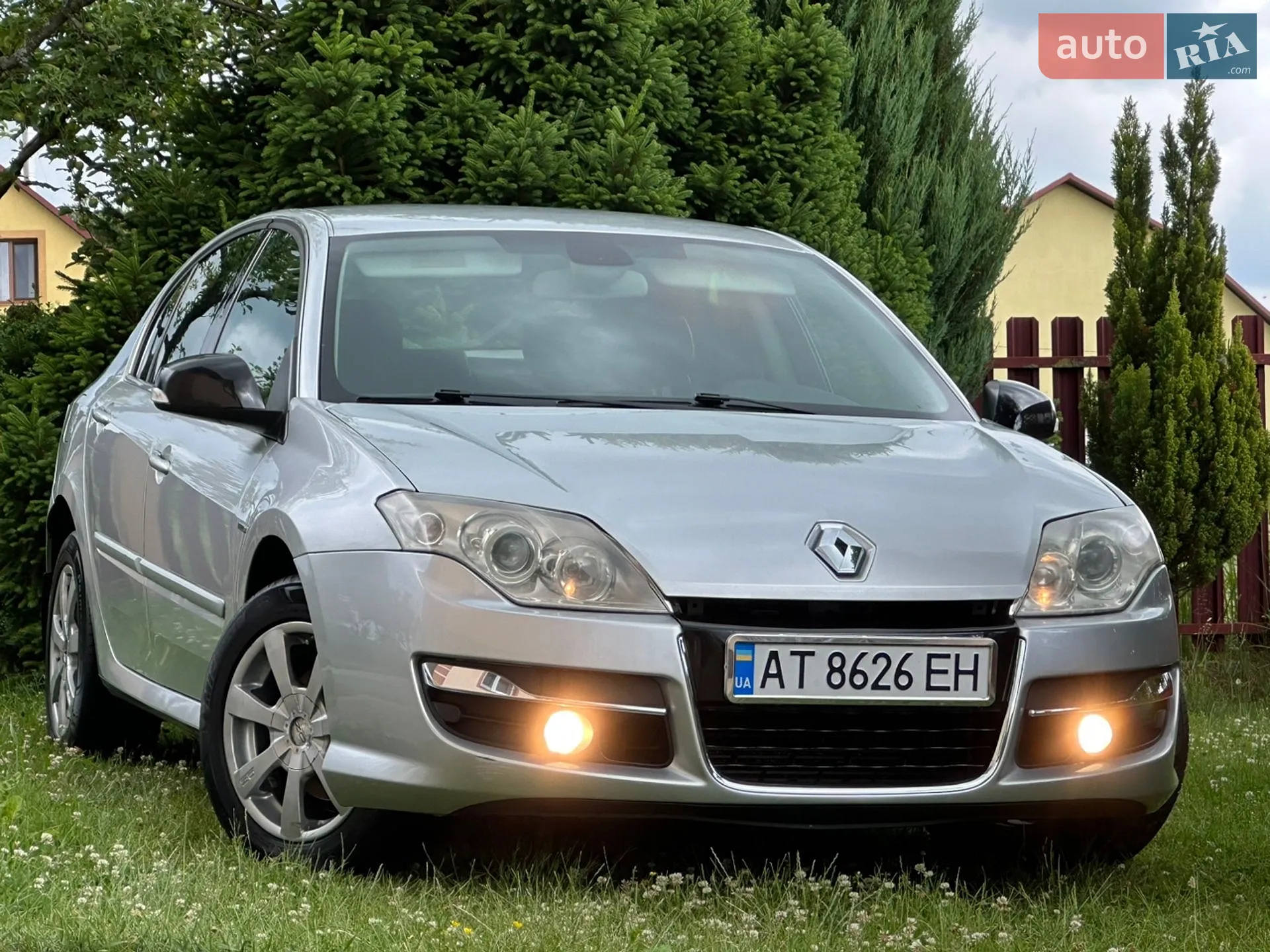 Renault Laguna 2011 VIN VF1BT1RG646249118 фото оголошення 2 з 5