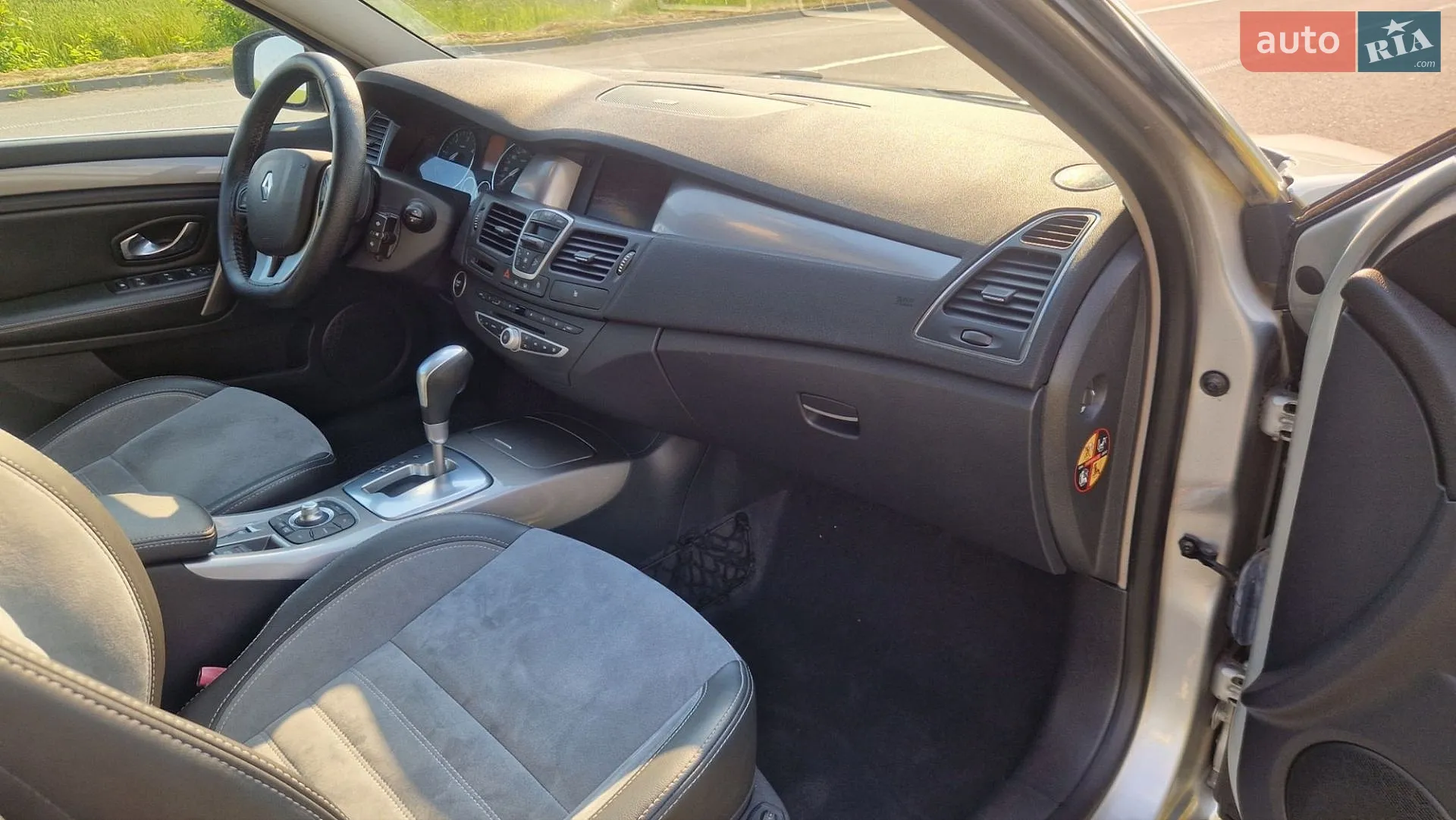 2011 Renault Laguna - мініатюра 34