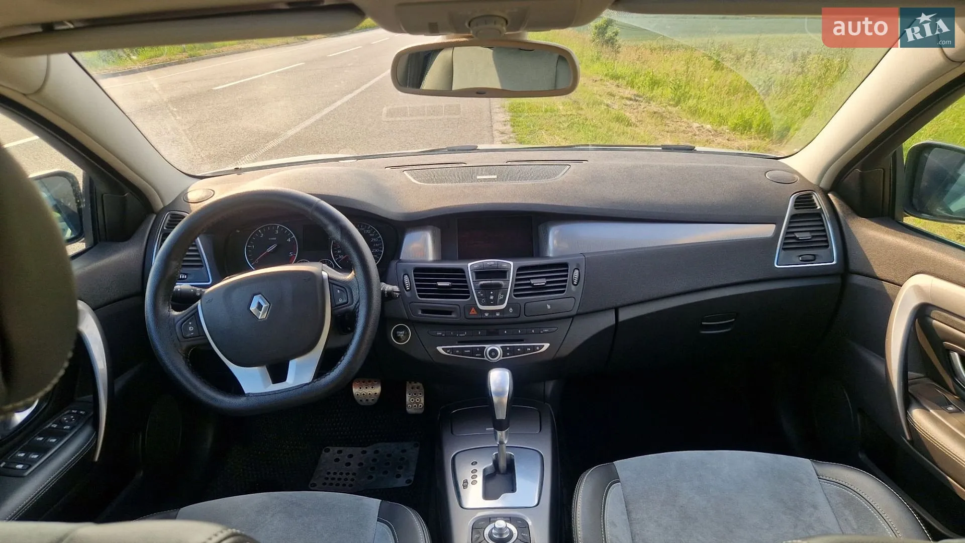 2011 Renault Laguna - мініатюра 38