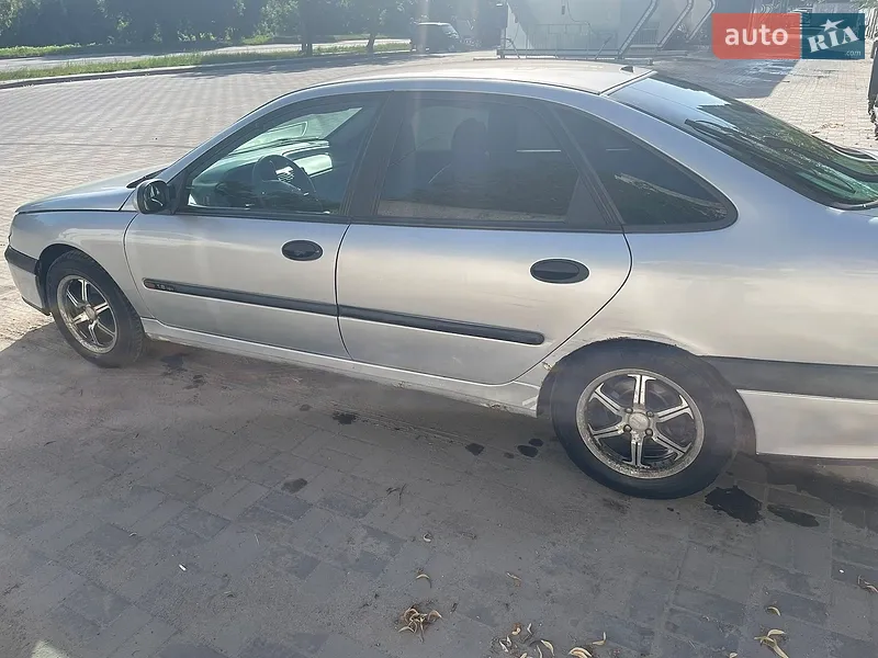 Renault Laguna 2001 VIN VF1B5640E23714734 фото оголошення 6 з 44