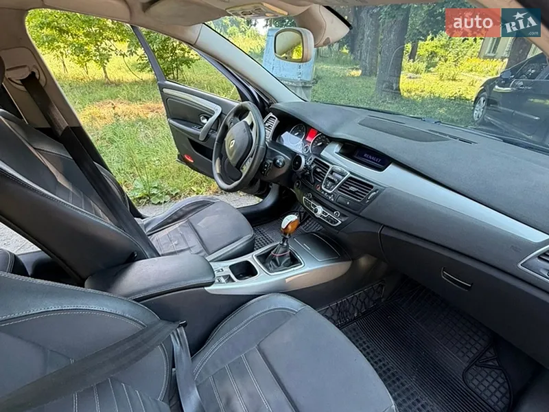 Renault Laguna 2011 VIN VF1BT1R0644933102 фото оголошення 12 з 49