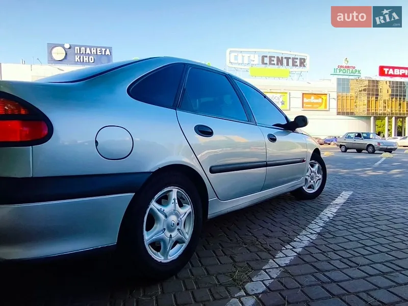 Renault Laguna 2001 VIN VF1B5640E23452203 фото оголошення 11 з 49