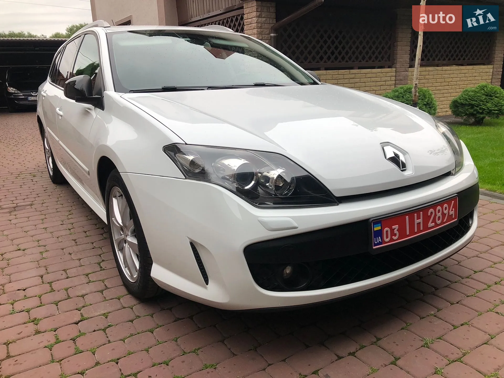 2010 Renault Laguna - фото 1