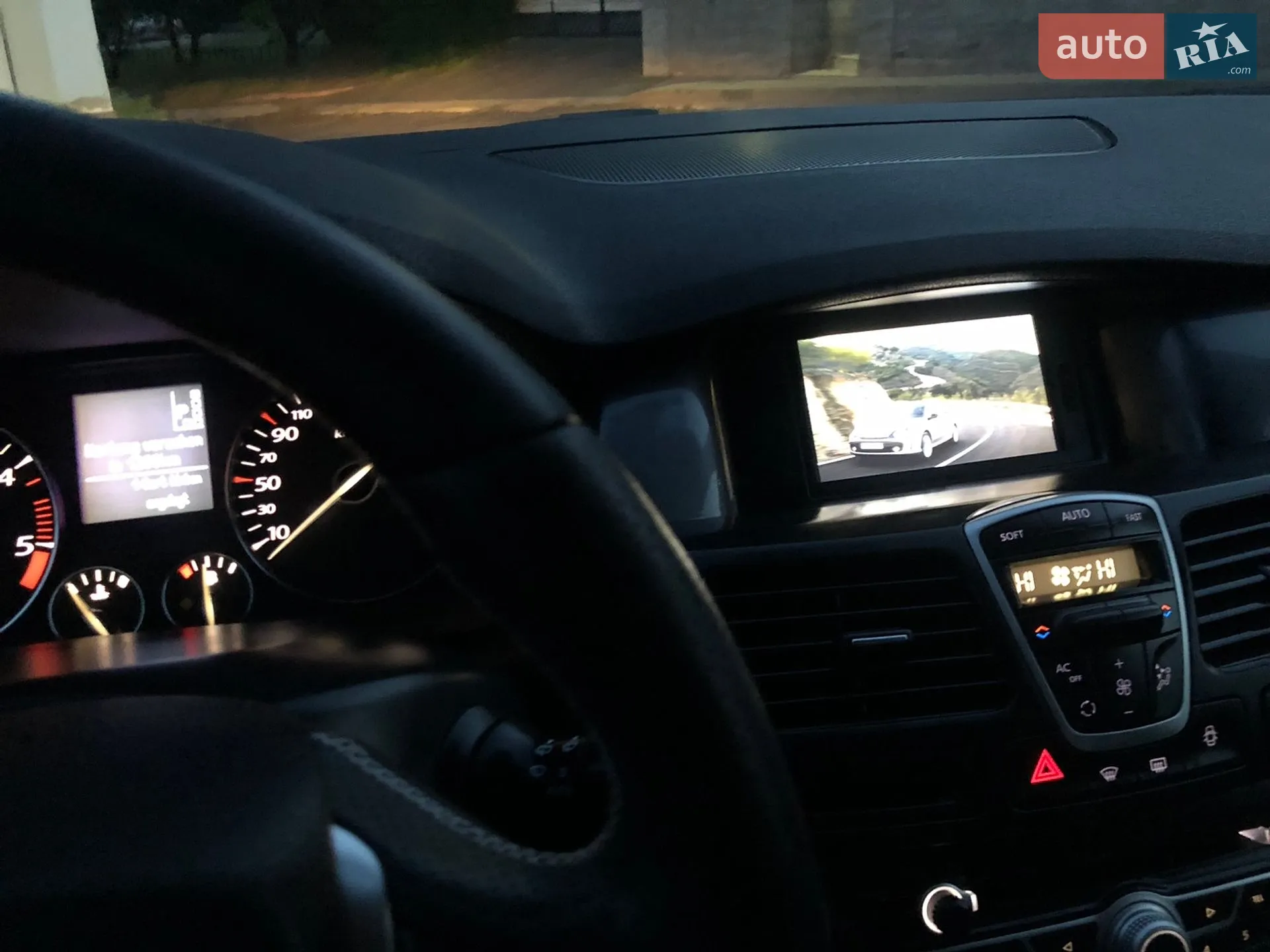 2010 Renault Laguna - мініатюра 21