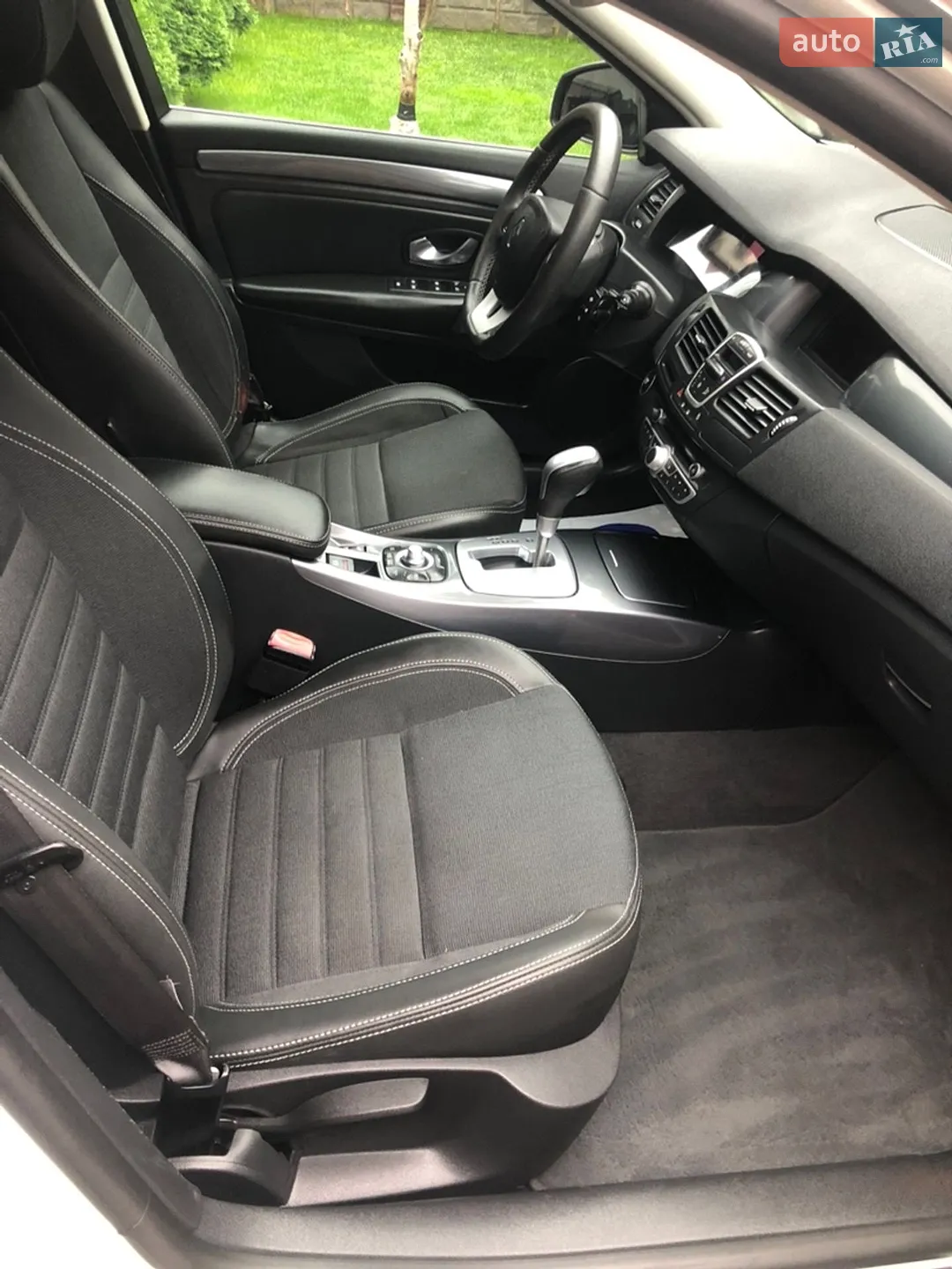 2010 Renault Laguna - мініатюра 24
