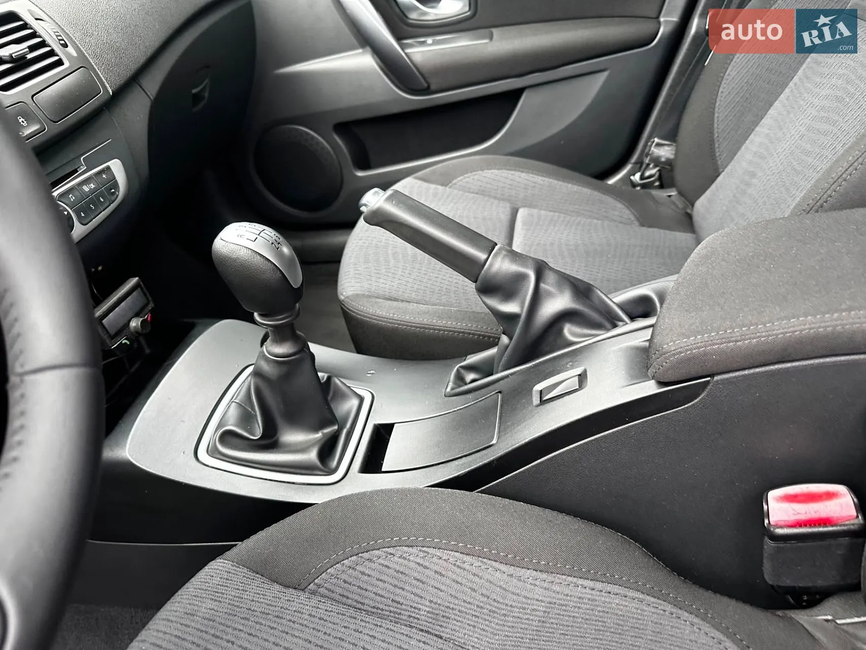 2010 Renault Laguna - мініатюра 40