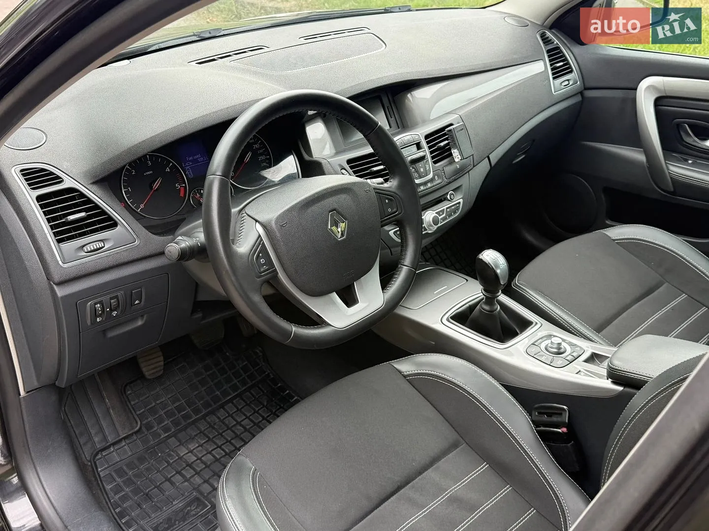 2012 Renault Laguna - мініатюра 17