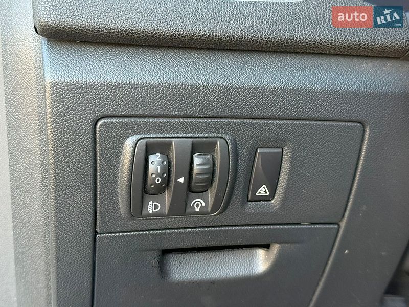 Лифтбек Renault Laguna 2012 в Львове