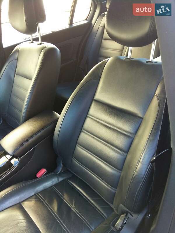 Седан Renault Latitude 2014 в Ровно