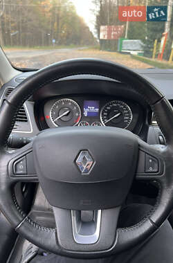 Седан Renault Latitude 2012 в Луцке