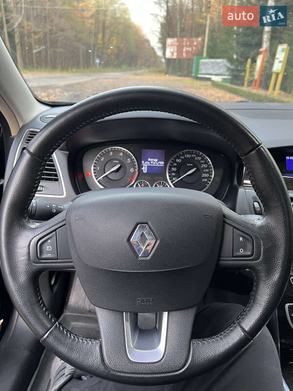 Седан Renault Latitude 2012 в Луцке