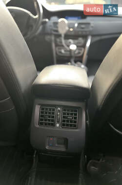 Седан Renault Latitude 2012 в Луцке
