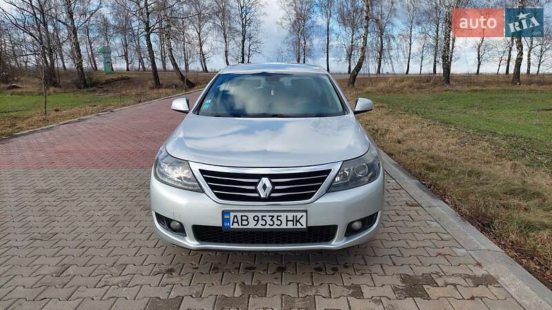 Седан Renault Latitude 2011 в Виннице