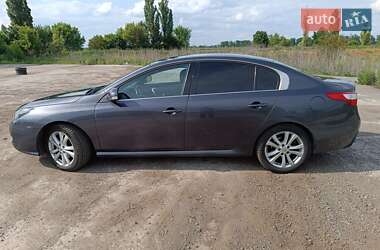 Седан Renault Latitude 2010 в Харькове