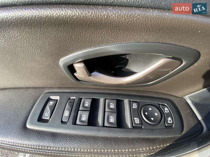 Седан Renault Latitude 2015 в Житомире