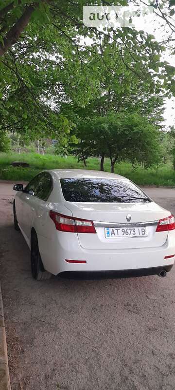 Седан Renault Latitude 2012 в Богородчанах